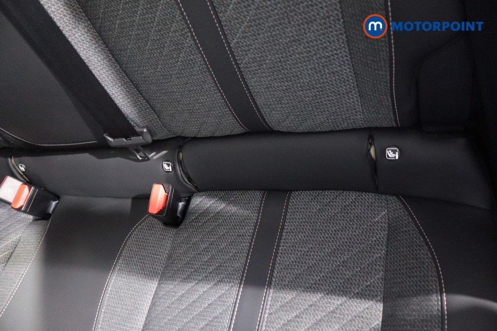 Peugeot 2008 Allure Manual Petrol SUV - Stock Number (1613117) - 25th supplementary image