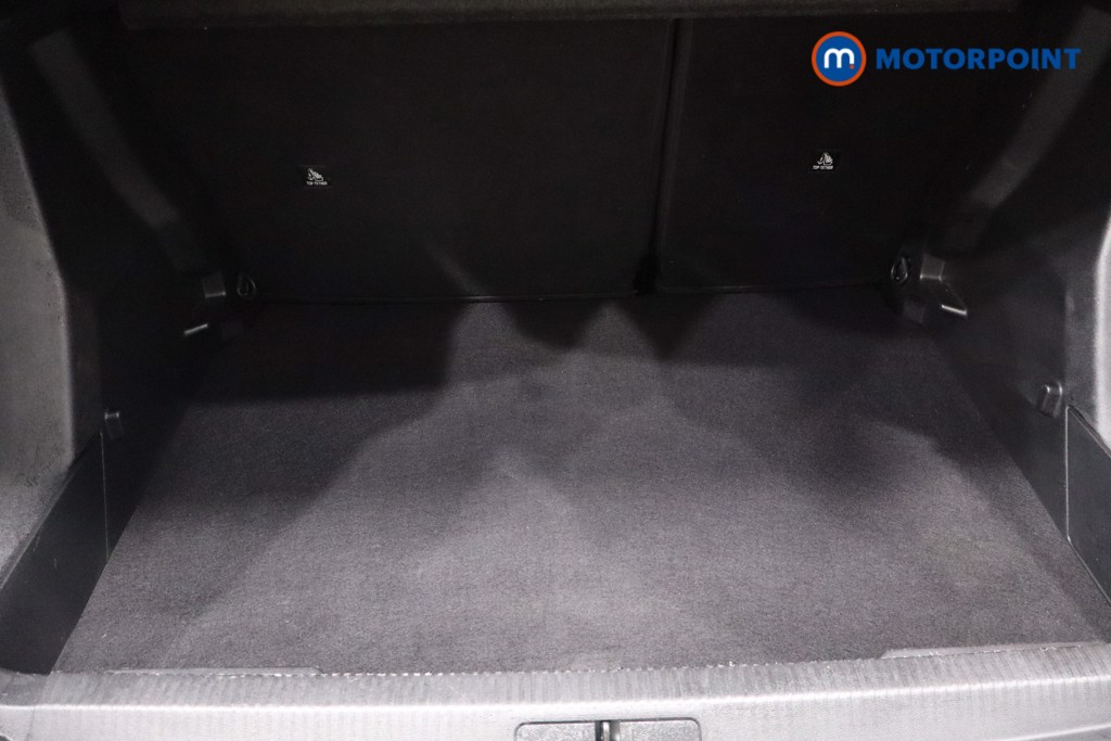 Peugeot 2008 Allure Manual Petrol SUV - Stock Number (1613117) - 39th supplementary image