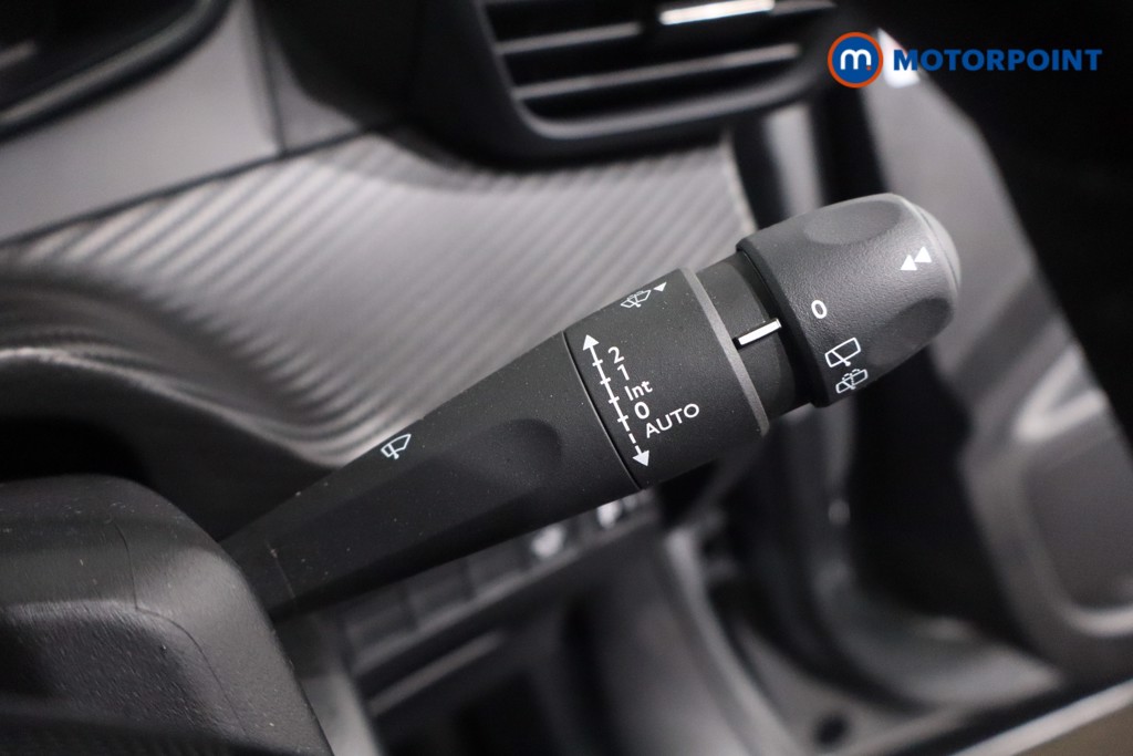 Peugeot 2008 Allure Manual Petrol SUV - Stock Number (1613122) - 15th supplementary image