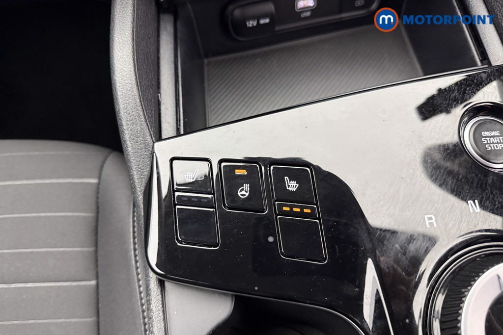 KIA Sportage 3 Automatic Petrol-Electric Hybrid SUV - Stock Number (1613406) - 12th supplementary image