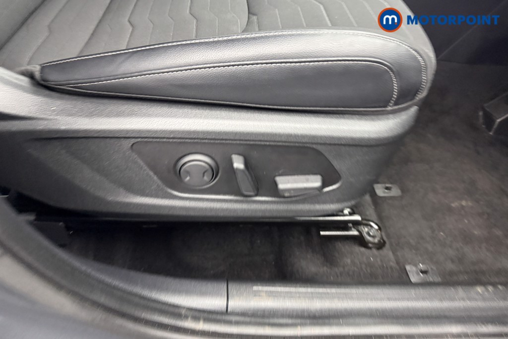 KIA Sportage 3 Automatic Petrol-Electric Hybrid SUV - Stock Number (1613406) - 20th supplementary image