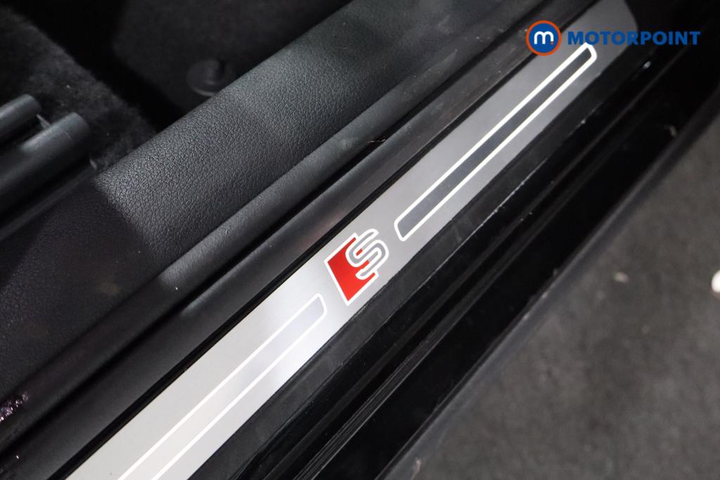 Audi Q2 Black Edition Automatic Petrol SUV - Stock Number (1593778) - 15th supplementary image