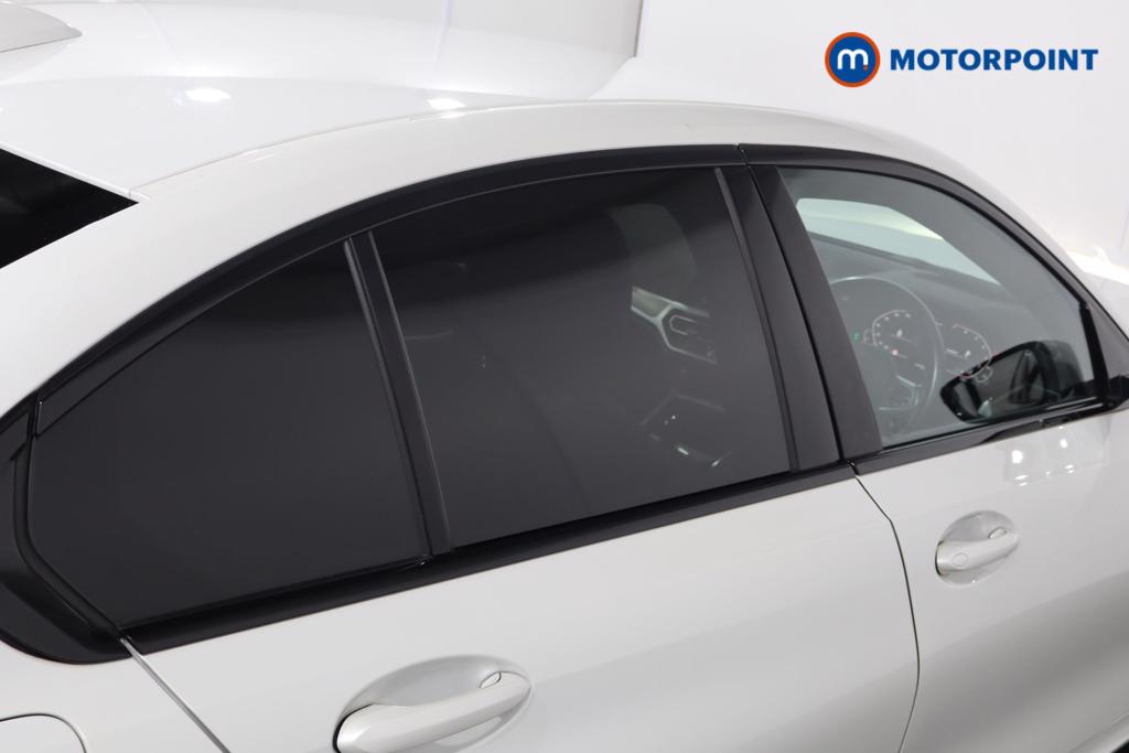 BMW 3 Series M Sport Automatic Petrol Plug-In Hybrid Saloon - Stock Number (1595844) - 33rd supplementary image