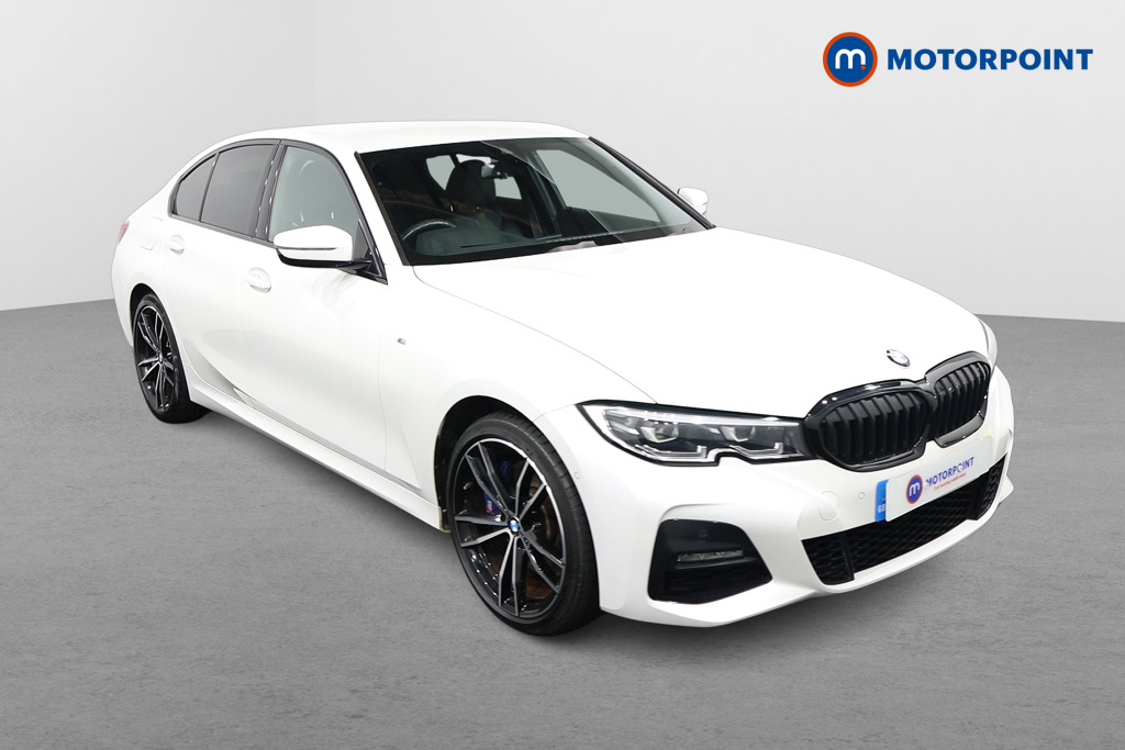 BMW 3 Series M Sport Automatic Petrol Plug-In Hybrid Saloon - Stock Number (1595844) - Drivers side front corner
