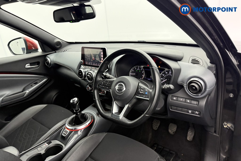 Nissan Juke Tekna Manual Petrol SUV - Stock Number (1597822) - 4th supplementary image