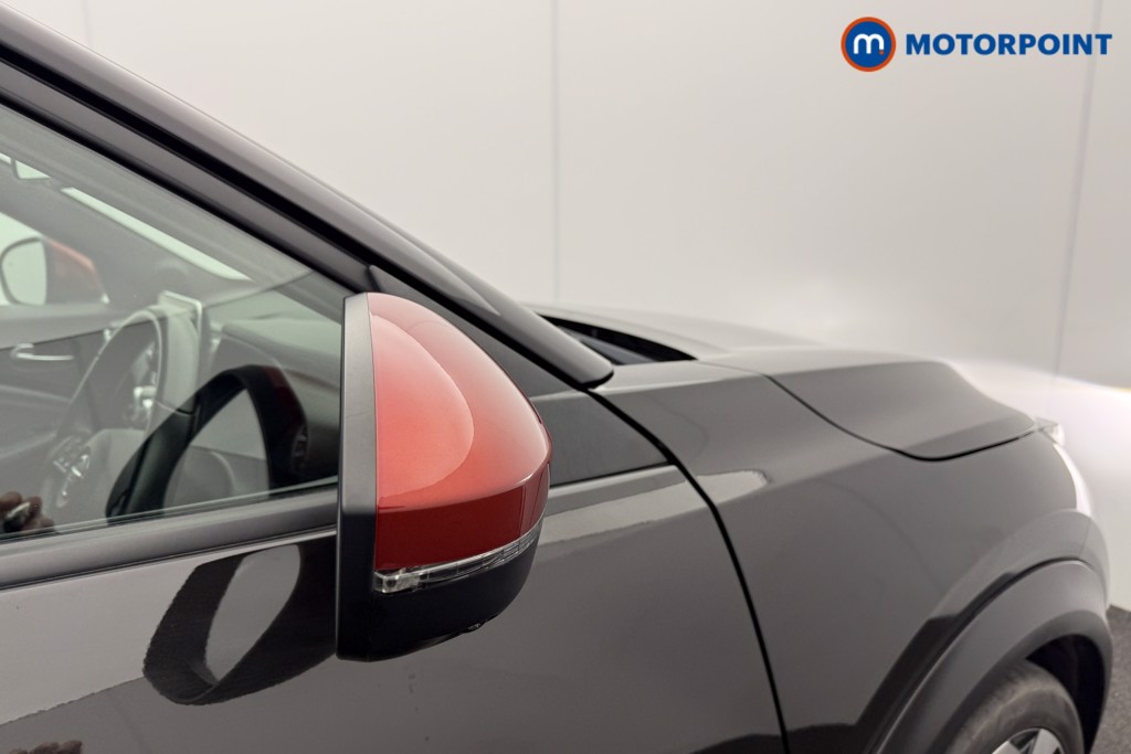 Nissan Juke Tekna Manual Petrol SUV - Stock Number (1597822) - 18th supplementary image