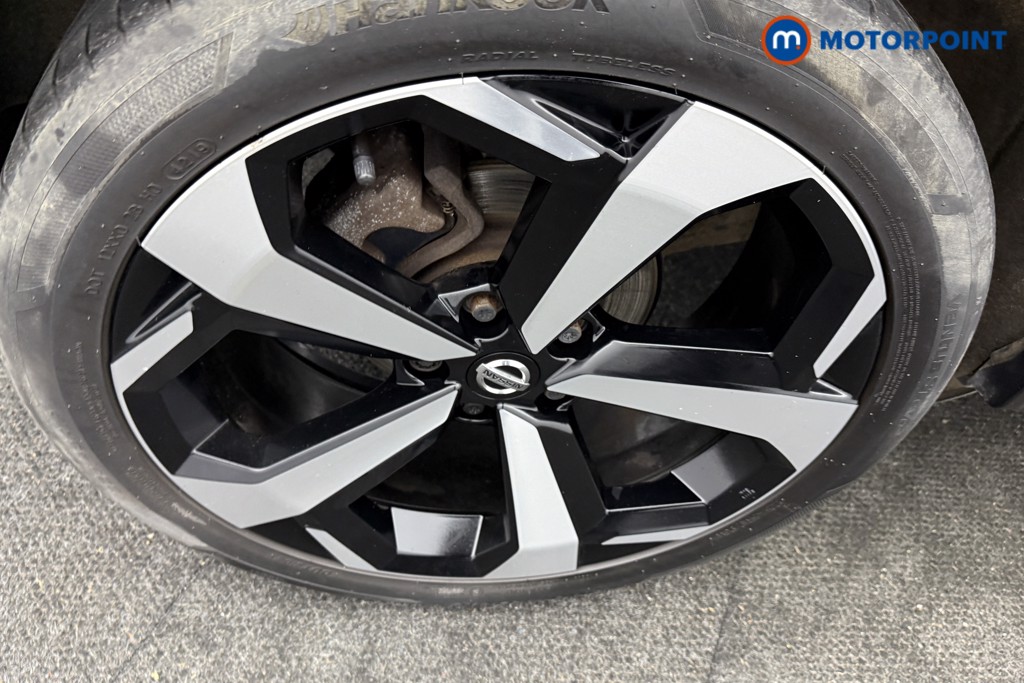 Nissan Juke Tekna Manual Petrol SUV - Stock Number (1597822) - 31st supplementary image