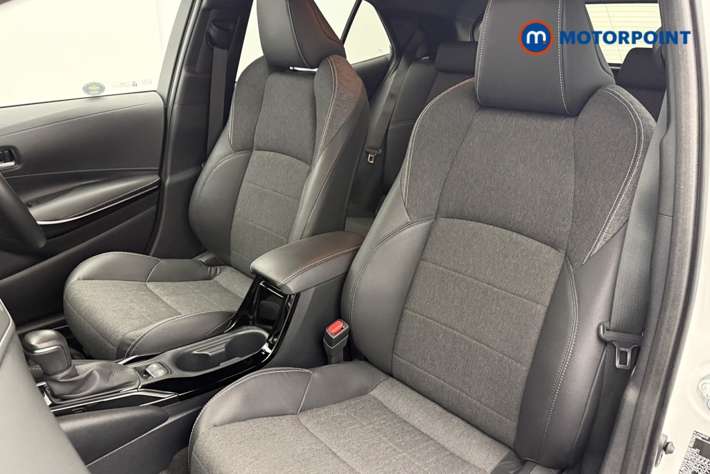 Toyota Corolla Design Automatic Petrol-Electric Hybrid Hatchback - Stock Number (1598753) - 3rd supplementary image