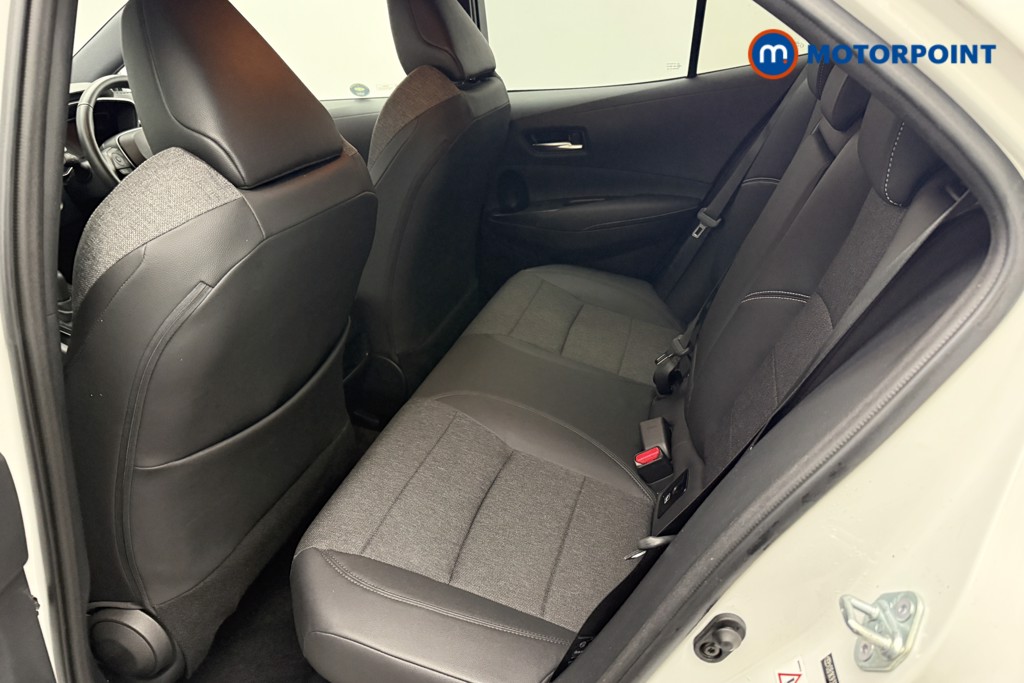 Toyota Corolla Design Automatic Petrol-Electric Hybrid Hatchback - Stock Number (1598753) - 4th supplementary image