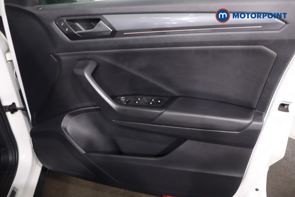 Volkswagen T-Roc R-Line Manual Diesel SUV - Stock Number (1599263) - 23rd supplementary image