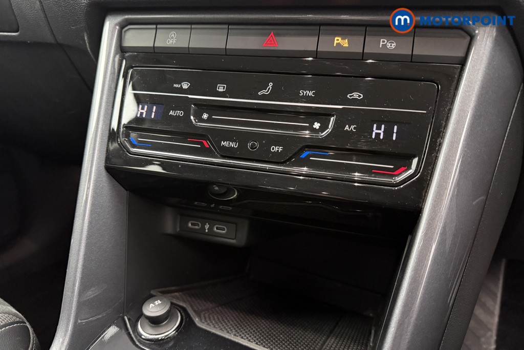 Volkswagen T-Roc Style Automatic Petrol SUV - Stock Number (1602879) - 12th supplementary image