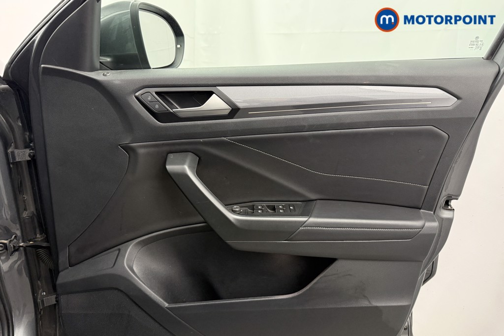 Volkswagen T-Roc Style Automatic Petrol SUV - Stock Number (1602879) - 17th supplementary image