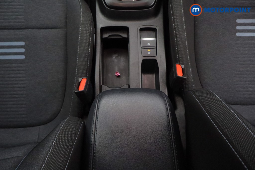 Ford Focus Active Manual Petrol Hatchback - Stock Number (1603063) - 5th supplementary image