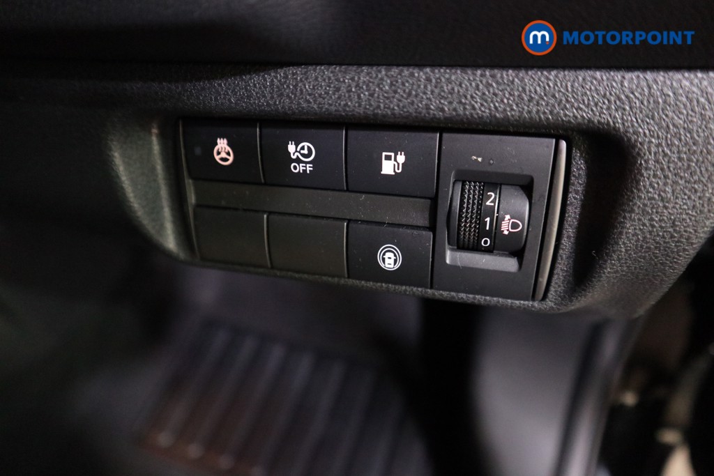 Nissan Leaf N-Connecta Automatic Electric Hatchback - Stock Number (1603627) - 10th supplementary image