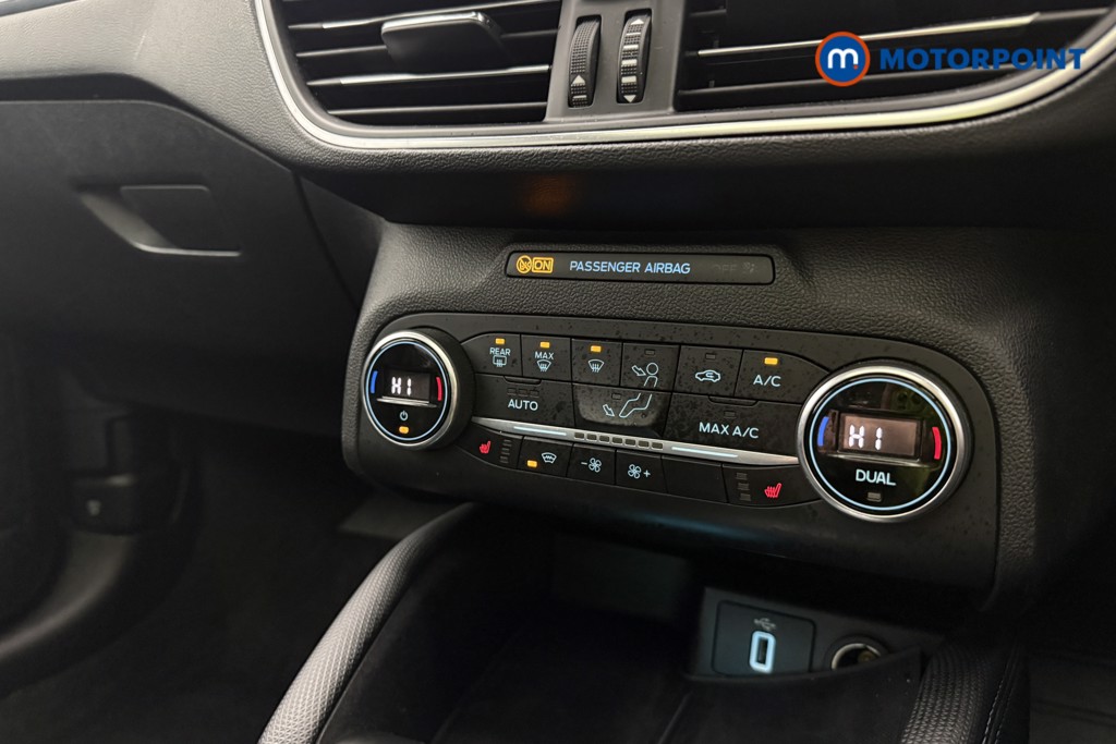 Ford Focus Active X Automatic Diesel Estate - Stock Number (1604726) - 12th supplementary image