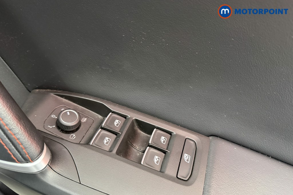 Seat Leon Fr Sport Automatic Petrol Plug-In Hybrid Estate - Stock Number (1604954) - 19th supplementary image