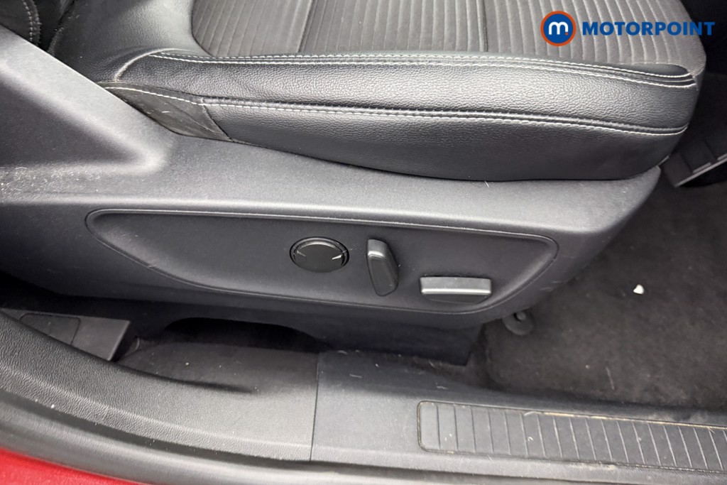 Ford Kuga Titanium Edition Manual Diesel SUV - Stock Number (1606313) - 16th supplementary image