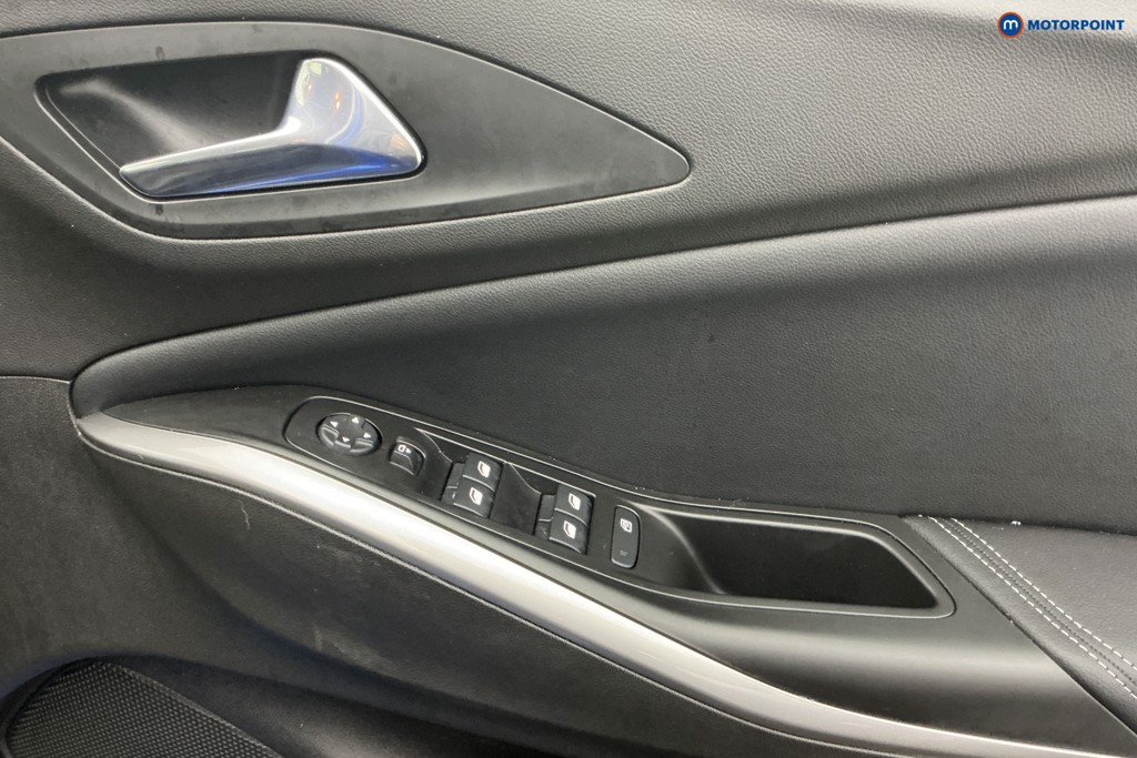 Vauxhall Grandland Ultimate Manual Petrol SUV - Stock Number (1606383) - 23rd supplementary image