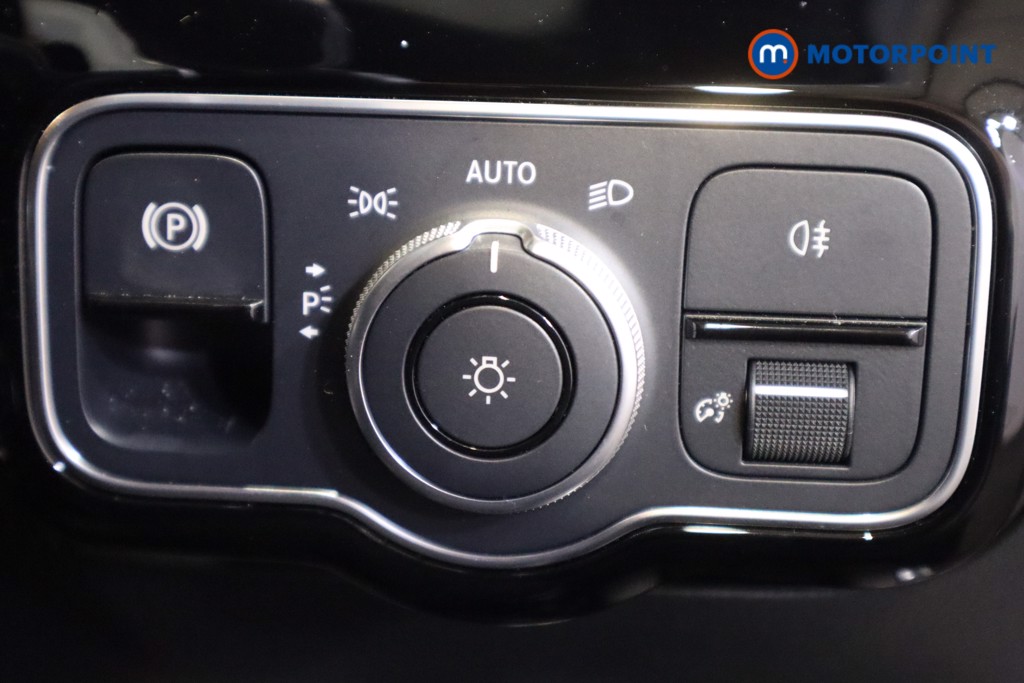 Mercedes-Benz A Class Premium Edition Automatic Petrol Saloon - Stock Number (1606611) - 16th supplementary image