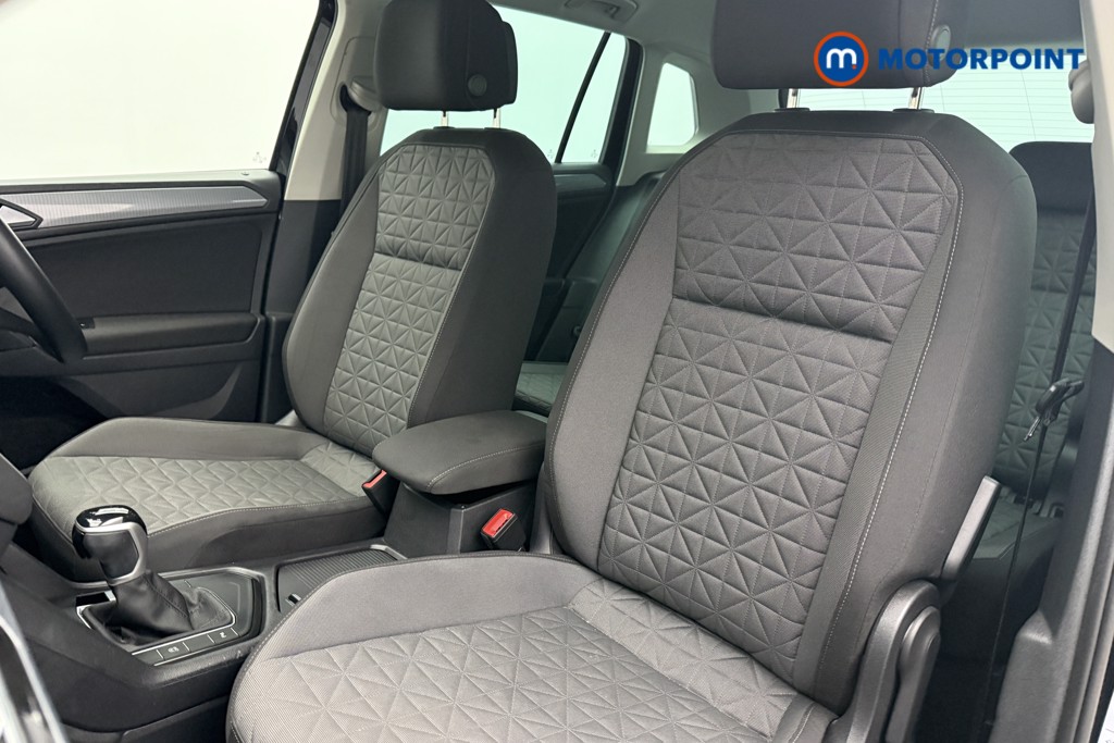Volkswagen Tiguan Life Automatic Petrol SUV - Stock Number (1606744) - 3rd supplementary image