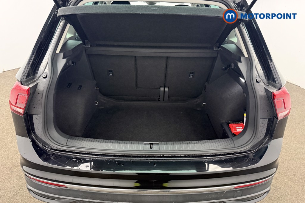 Volkswagen Tiguan Life Automatic Petrol SUV - Stock Number (1606744) - 5th supplementary image