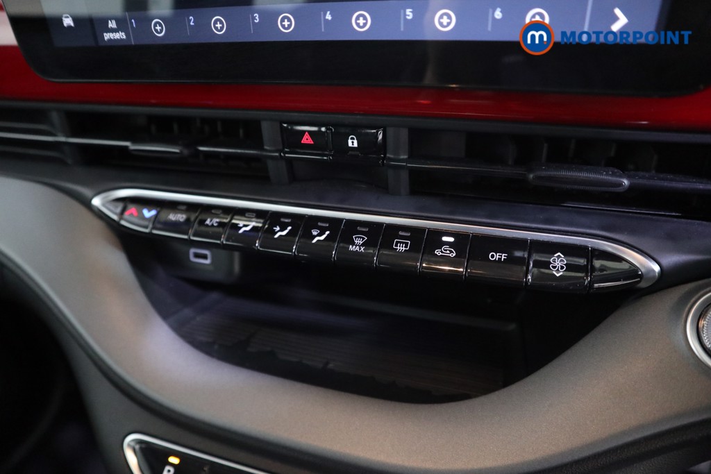 Fiat 500 RED Automatic Electric Hatchback - Stock Number (1606975) - 7th supplementary image