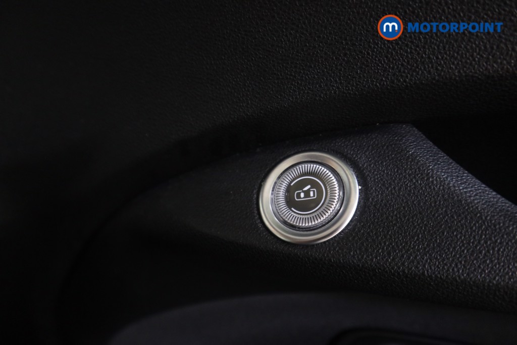 Fiat 500 RED Automatic Electric Hatchback - Stock Number (1606975) - 14th supplementary image