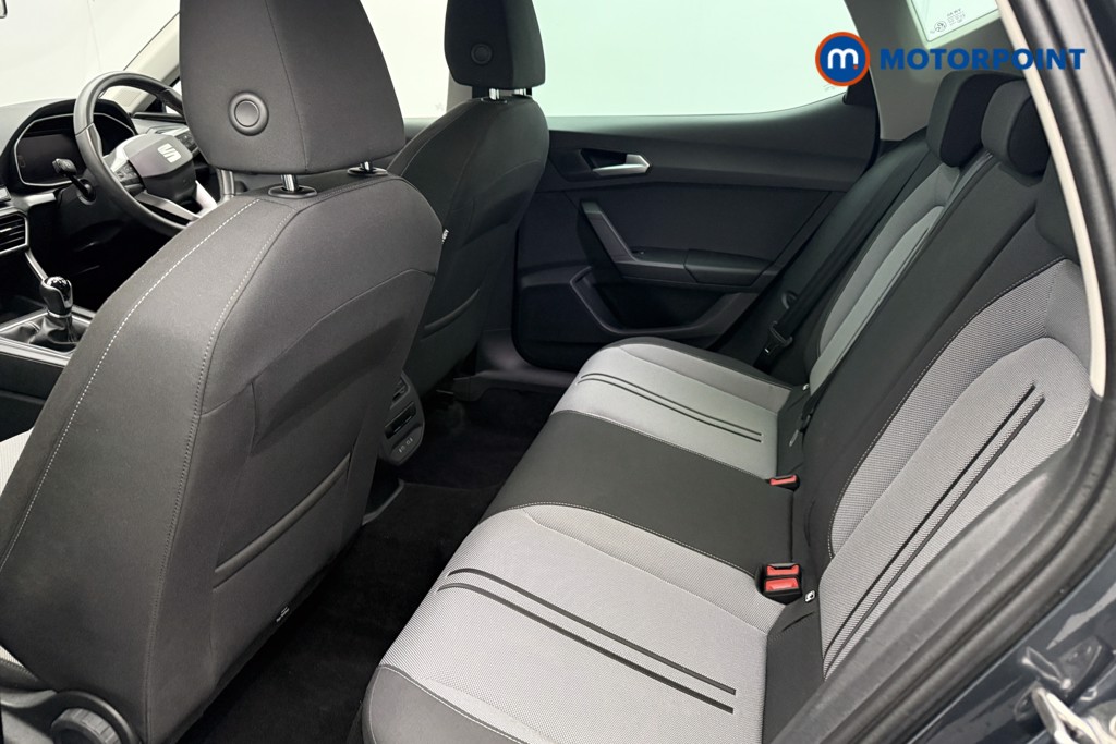 Seat Leon Se Dynamic Manual Petrol Hatchback - Stock Number (1607107) - 4th supplementary image