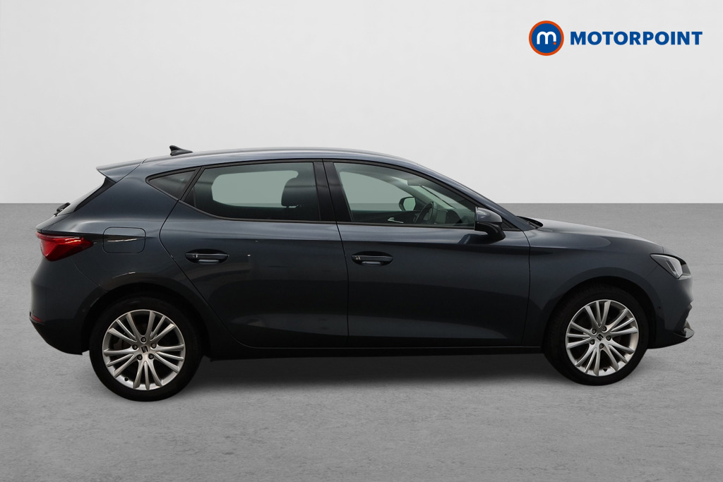 Seat Leon Se Dynamic Manual Petrol Hatchback - Stock Number (1607107) - Drivers side