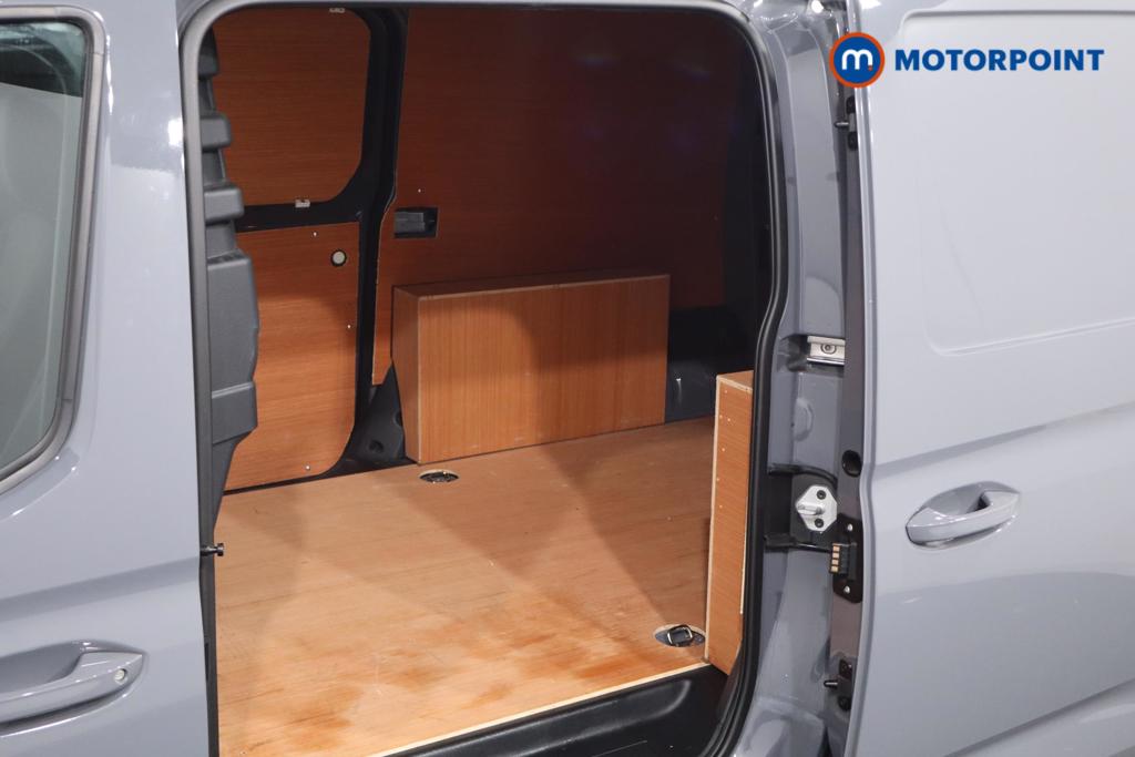 Volkswagen Caddy Maxi Commerce Pro Manual Diesel Panel Van - Stock Number (1607772) - 21st supplementary image