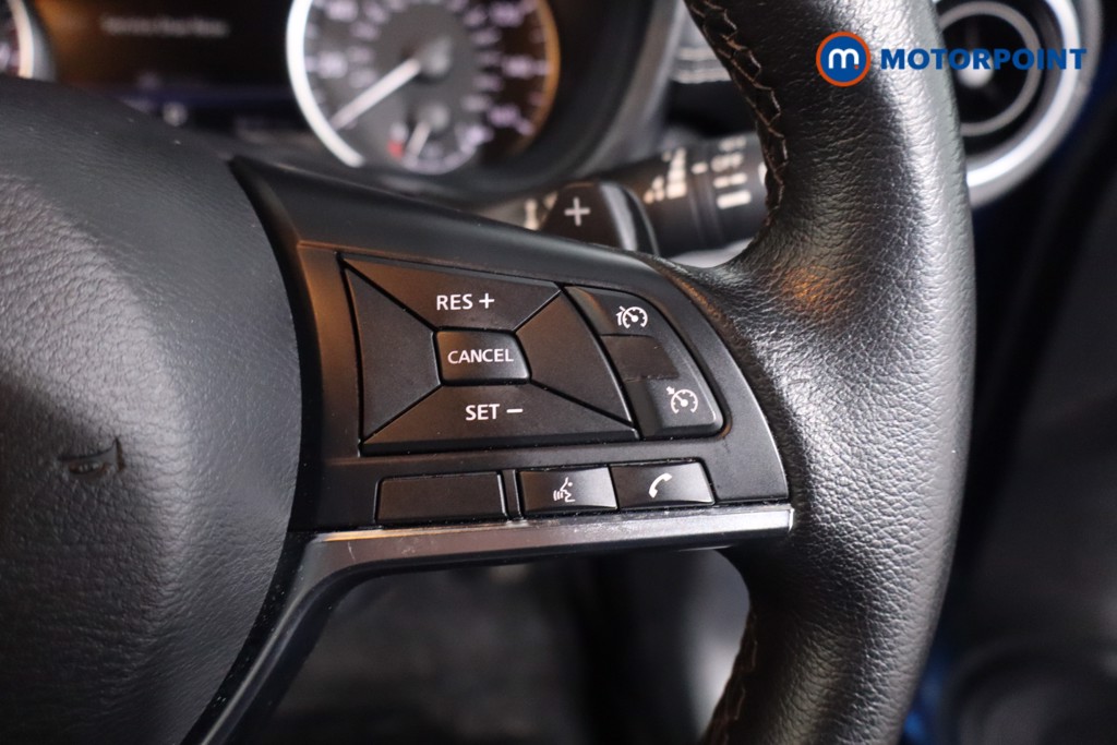 Nissan Juke N-Connecta Automatic Petrol SUV - Stock Number (1607873) - 8th supplementary image