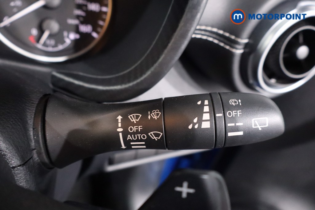 Nissan Juke N-Connecta Automatic Petrol SUV - Stock Number (1607873) - 15th supplementary image