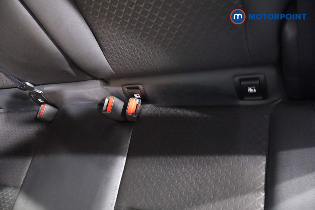 Nissan Juke N-Connecta Automatic Petrol SUV - Stock Number (1607873) - 26th supplementary image