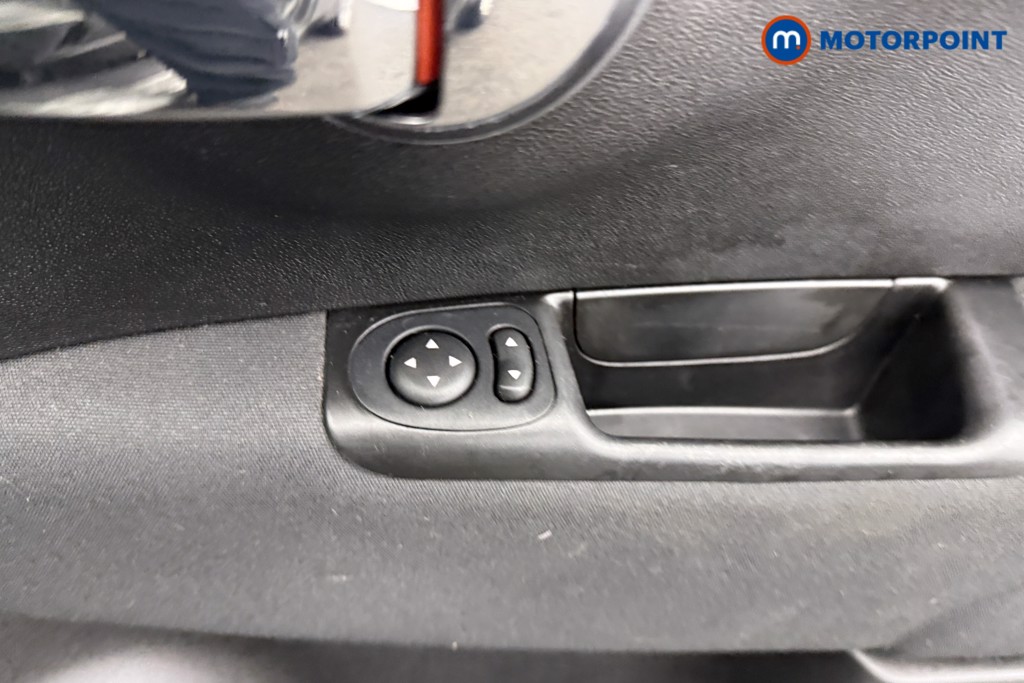 Fiat 500 Lounge Manual Petrol Hatchback - Stock Number (1608214) - 13th supplementary image