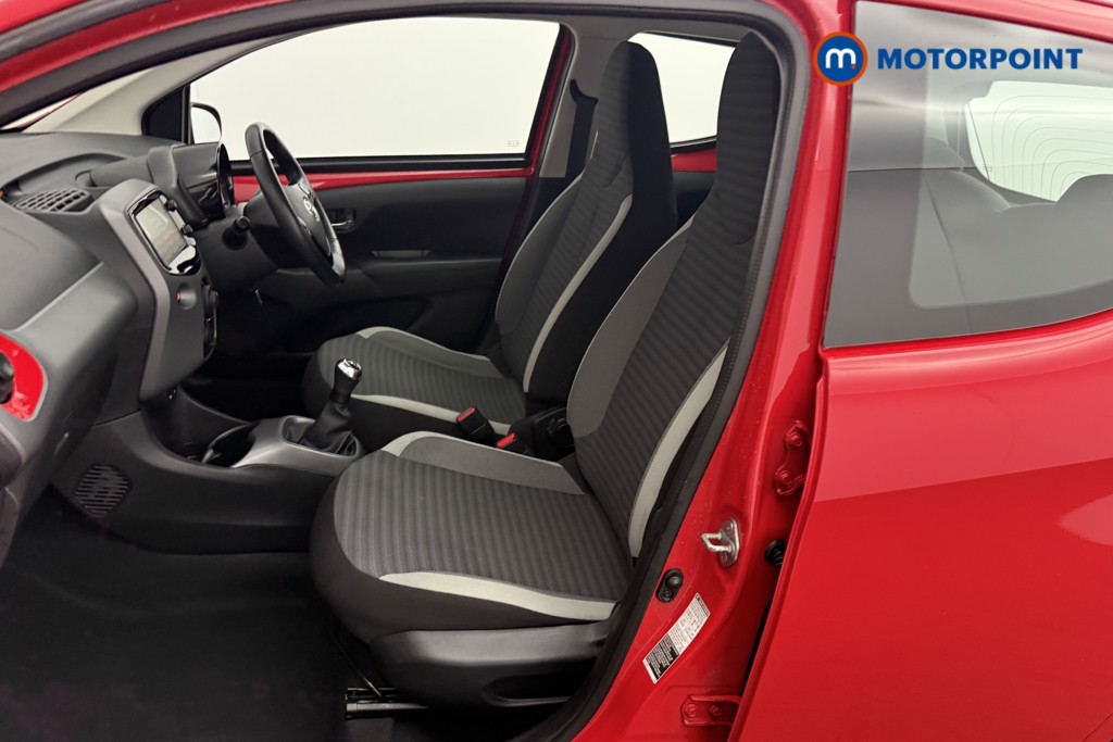 Toyota Aygo X-Play Manual Petrol Hatchback - Stock Number (1608305) - 2nd supplementary image