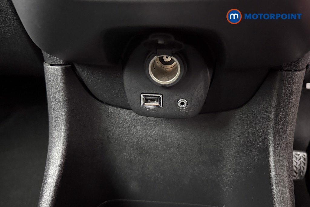 Toyota Aygo X-Play Manual Petrol Hatchback - Stock Number (1608305) - 23rd supplementary image