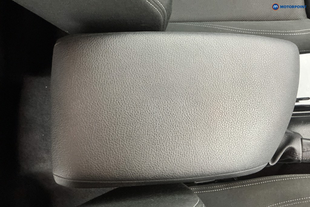 BMW 1 Series Sport Manual Petrol Hatchback - Stock Number (1608392) - 14th supplementary image