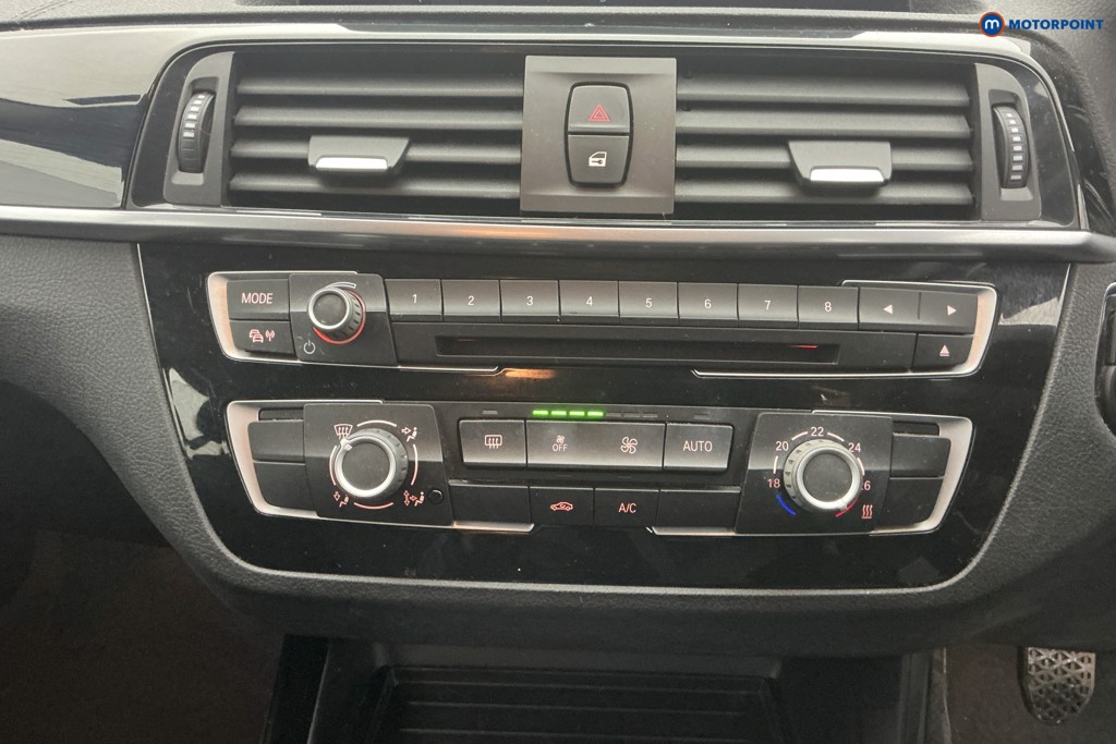 BMW 1 Series Sport Manual Petrol Hatchback - Stock Number (1608392) - 18th supplementary image