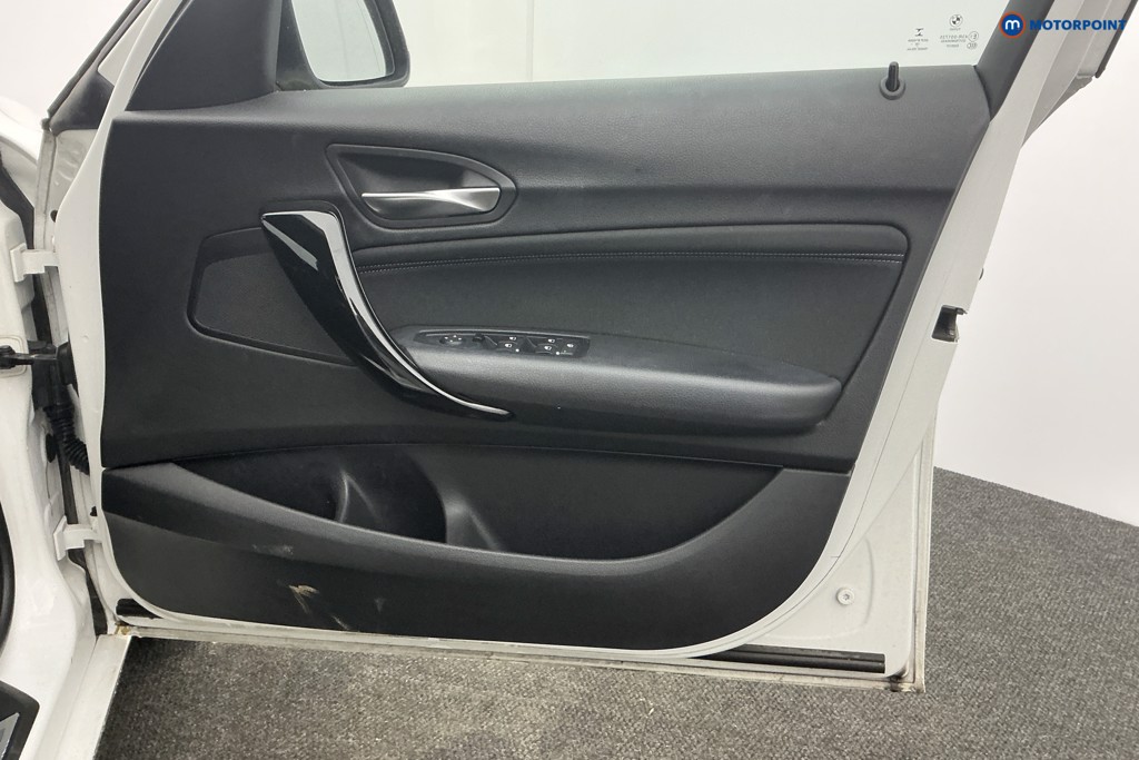 BMW 1 Series Sport Manual Petrol Hatchback - Stock Number (1608392) - 23rd supplementary image