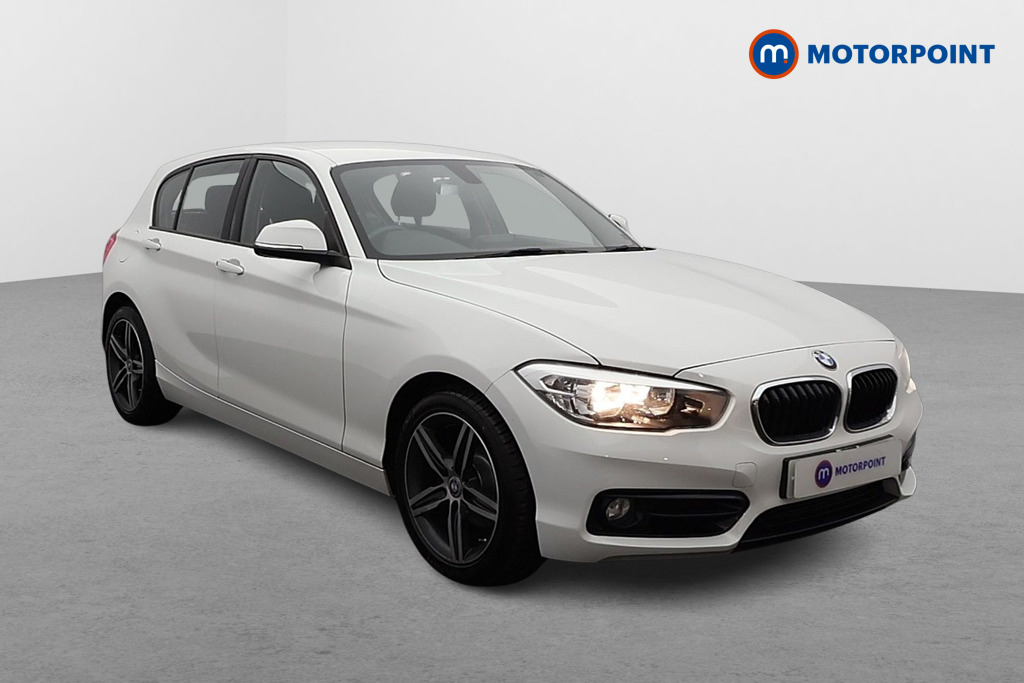 BMW 1 Series Sport Manual Petrol Hatchback - Stock Number (1608392) - Drivers side front corner