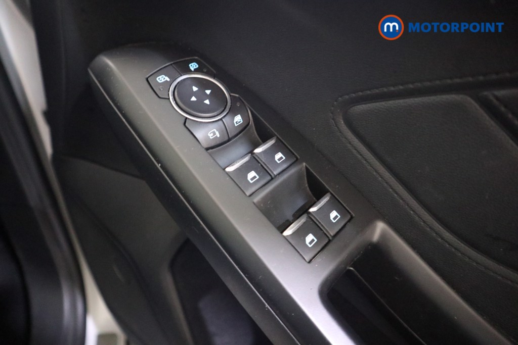 Ford Focus Active X Manual Petrol Hatchback - Stock Number (1608976) - 13th supplementary image