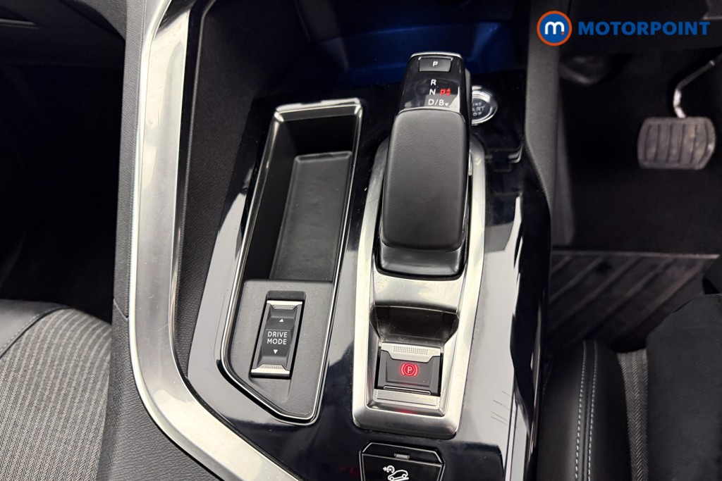 Peugeot 3008 Allure Automatic Petrol Plug-In Hybrid SUV - Stock Number (1609243) - 12th supplementary image