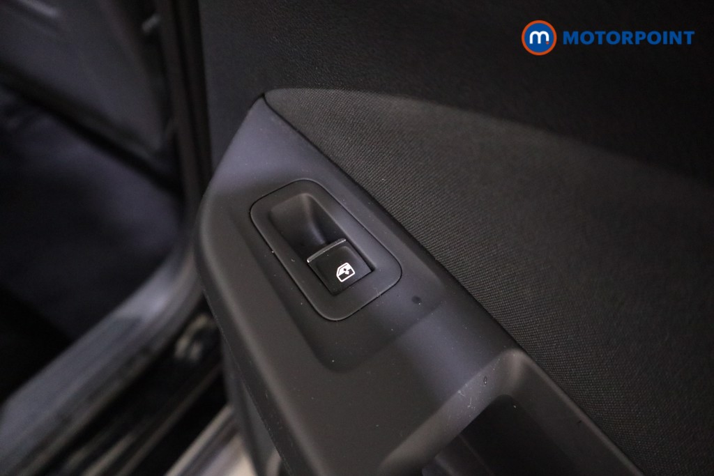 Volkswagen Golf GTI Automatic Petrol Hatchback - Stock Number (1610156) - 17th supplementary image