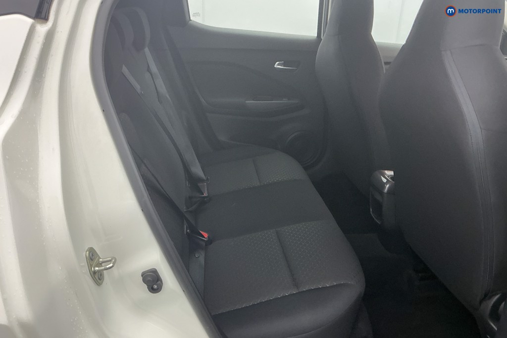 Nissan Juke Acenta Manual Petrol SUV - Stock Number (1610260) - 4th supplementary image