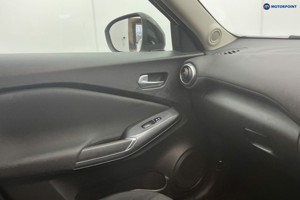 Nissan Juke Acenta Manual Petrol SUV - Stock Number (1610260) - 19th supplementary image