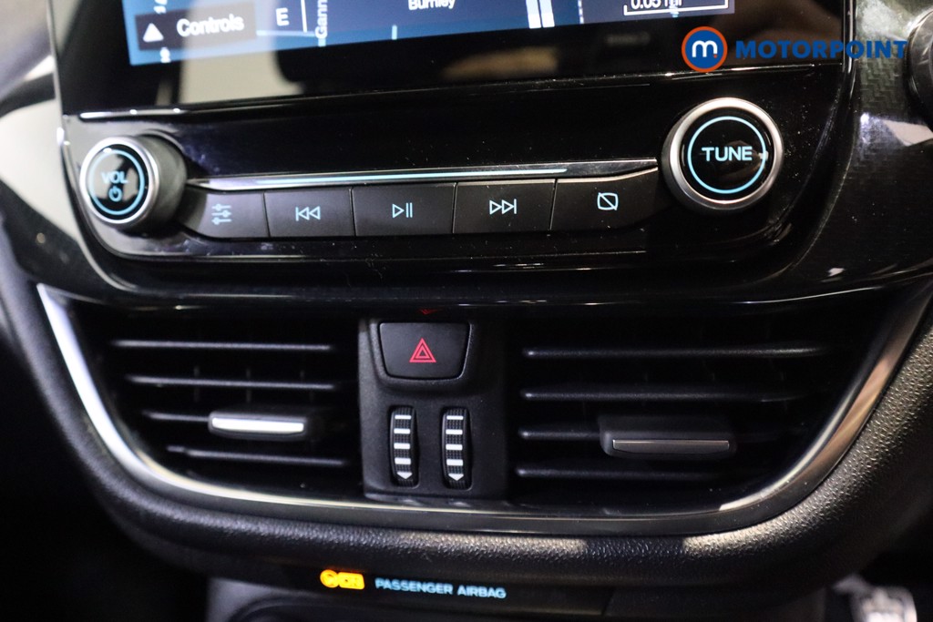 Ford Fiesta St-Line Manual Petrol Hatchback - Stock Number (1610317) - 5th supplementary image