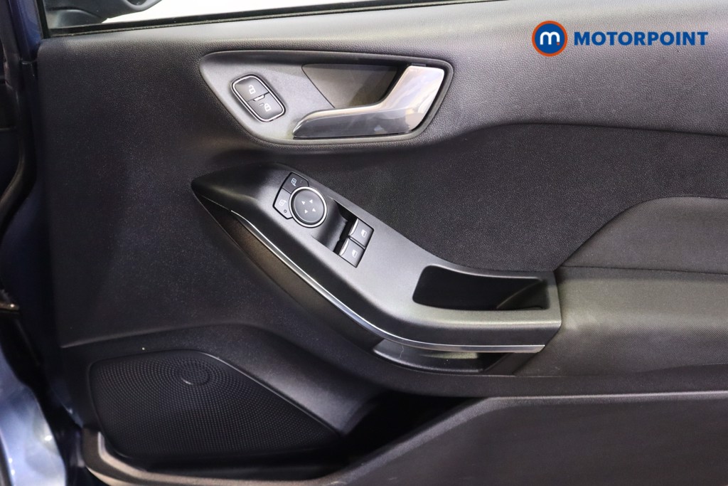 Ford Fiesta St-Line Manual Petrol Hatchback - Stock Number (1610317) - 9th supplementary image