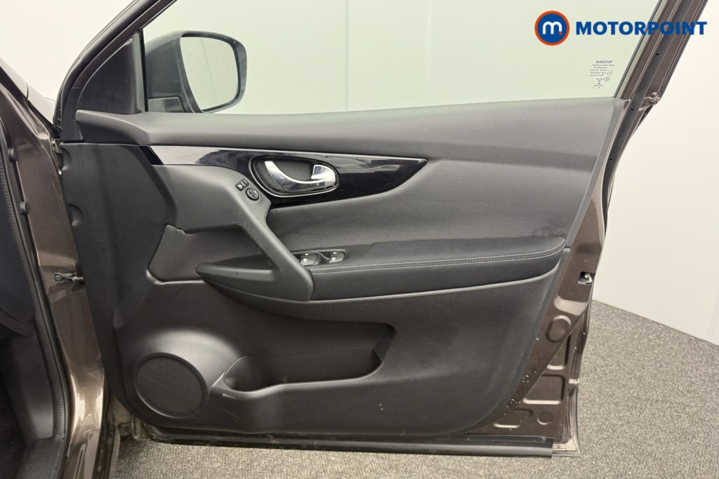 Nissan Qashqai Acenta Premium Manual Petrol SUV - Stock Number (1610321) - 17th supplementary image