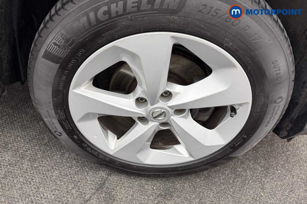 Nissan Qashqai Acenta Premium Manual Petrol SUV - Stock Number (1610321) - 32nd supplementary image