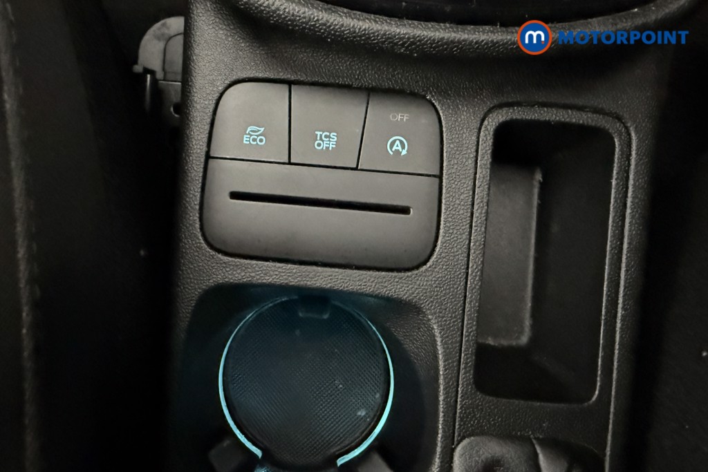 Ford Fiesta Titanium Manual Petrol Hatchback - Stock Number (1610548) - 19th supplementary image